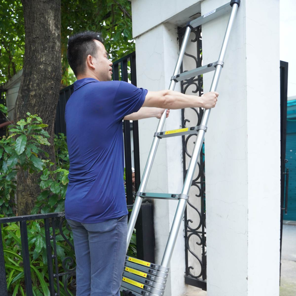 Thang nhôm rút gọn đơn Advindeq ADT214F 